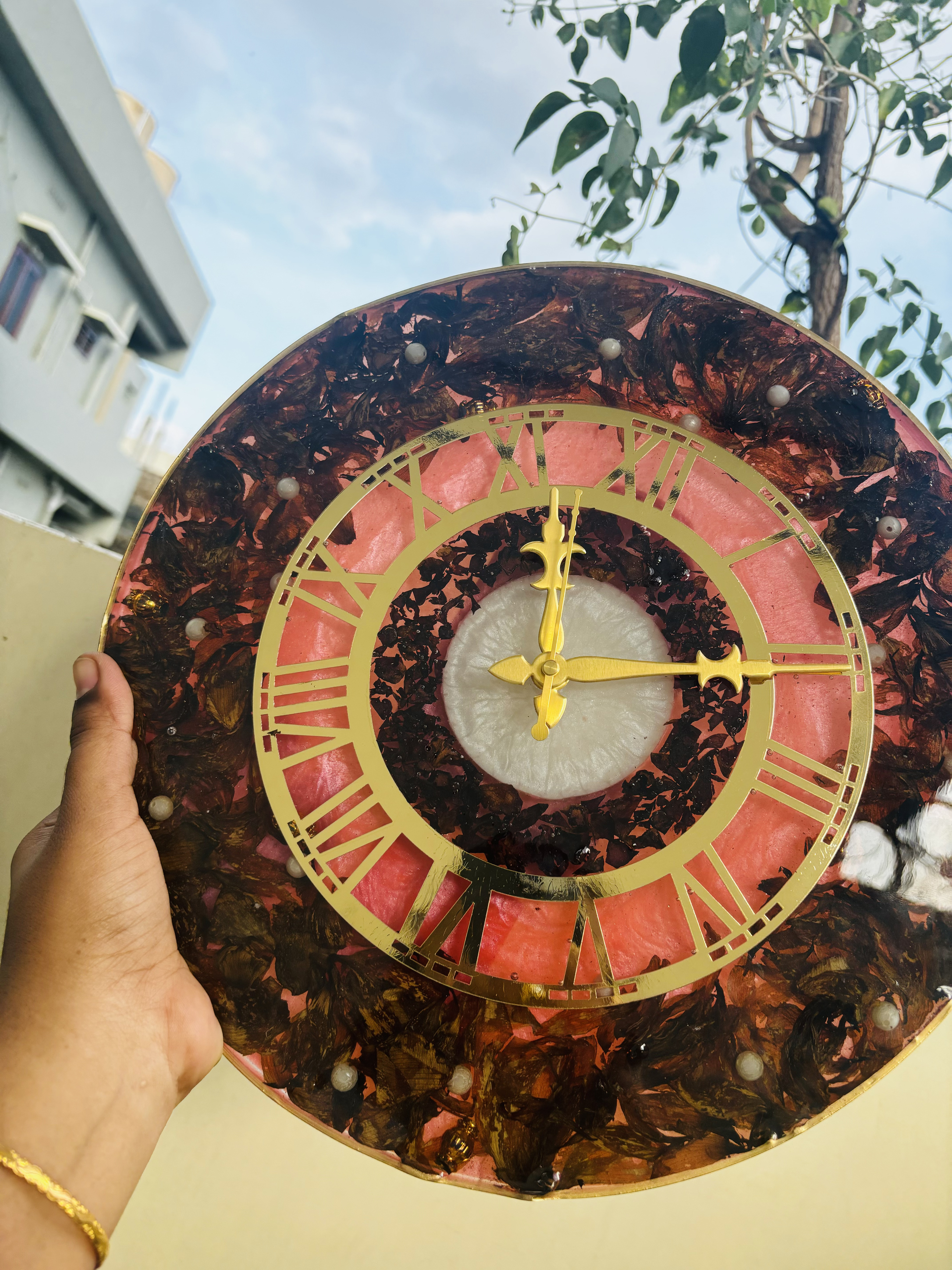 Resin pouring